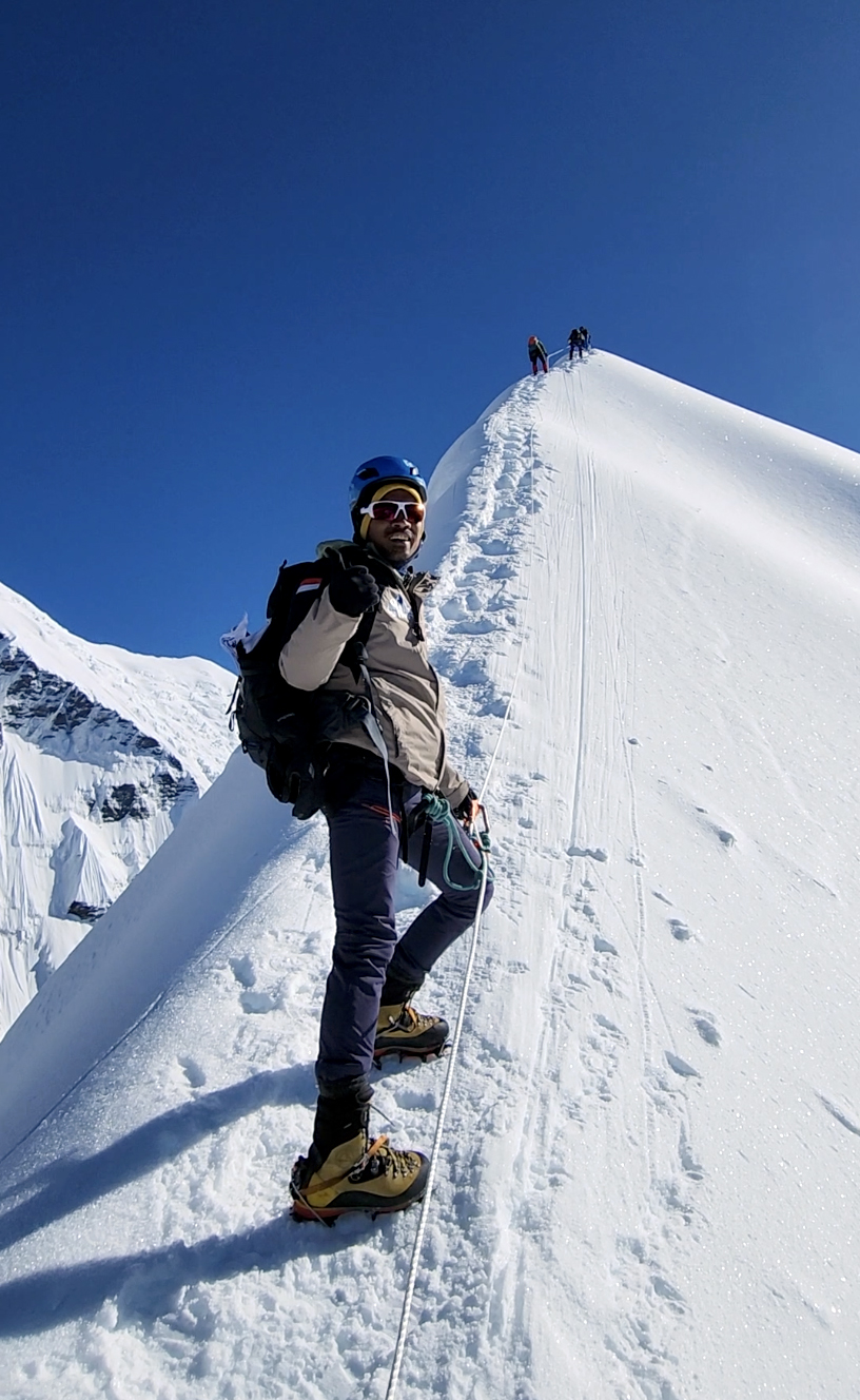 Tim Ekspedisi PPA Capai Misi Pertama Summit Island Peak di Pegunungan Himalaya